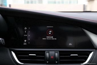 2024款Giulia 2.0T 280HP致敬传奇版
