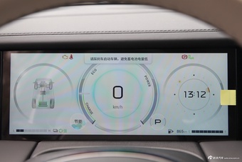 2026款传祺M8 HEV尊贵版