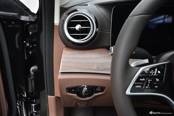 2021款奔驰E级 E 300 L 尊贵型