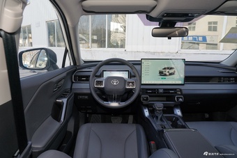 2026款RAV4荣放 2.0L 两驱豪华版