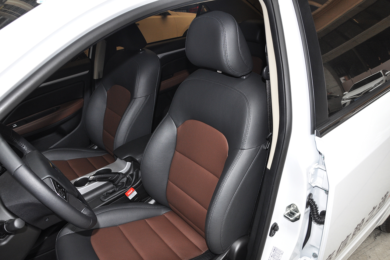 2019款吉利远景升级版1.5L自动尊贵型国V 