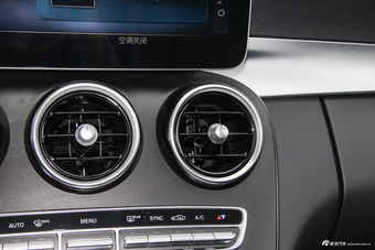 2019款奔驰C级C 260L 2.0T自动运动版