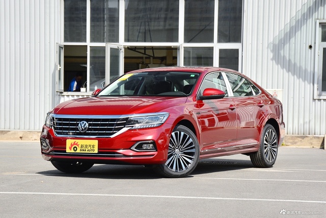 2019款帕萨特2.0T自动豪华版330TSI国VI