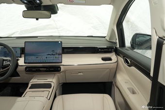 2026款传祺E8 PHEV Max激光雷达版