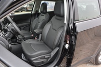 2019款指南者1.3T自动220T家享版