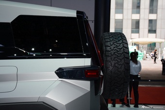 2023上海车展实拍：猛士917