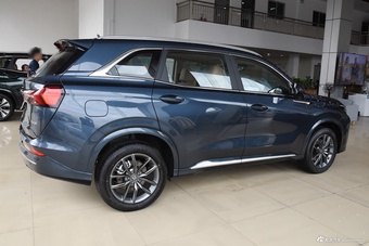 2025款蓝电E5 PLUS 165km 长续航版 5座