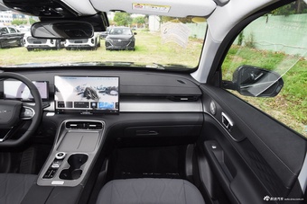 2025款瑞虎8 PLUS 1.6T 乘风版 5座