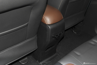 2018款斯威X7 1.8L手动豪华互联版7座