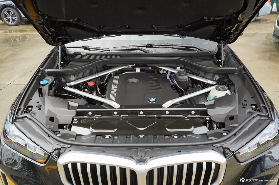 2025款宝马X5 xDrive 40Li M 运动套装