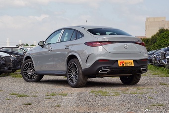 2025款奔驰GLC轿跑 GLC 300 4MATIC轿跑SUV