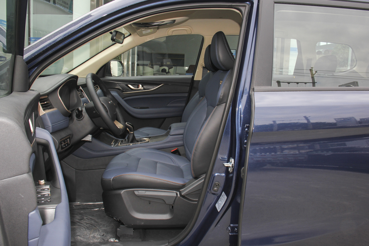 2018款长安欧尚科赛1.5T手动感 