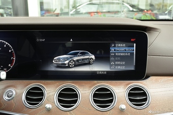 2019款奔驰E级改款2.0T自动运动豪华型300L