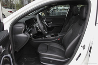 2019款奔驰A级 1.3T 自动200 L运动轿车