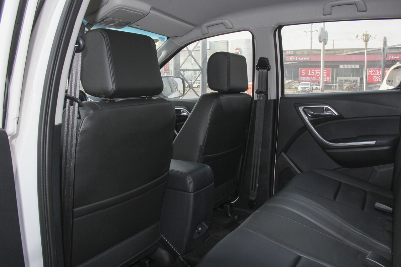 2018款域虎5 2.4T手动经典版柴油四驱豪华型JX4D24A5L