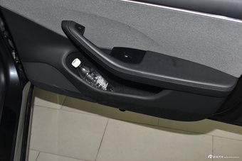 2025款Model 3 后轮驱动版