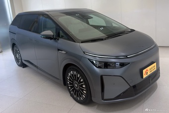 2026款小鹏X9 增程版 1602 Ultra