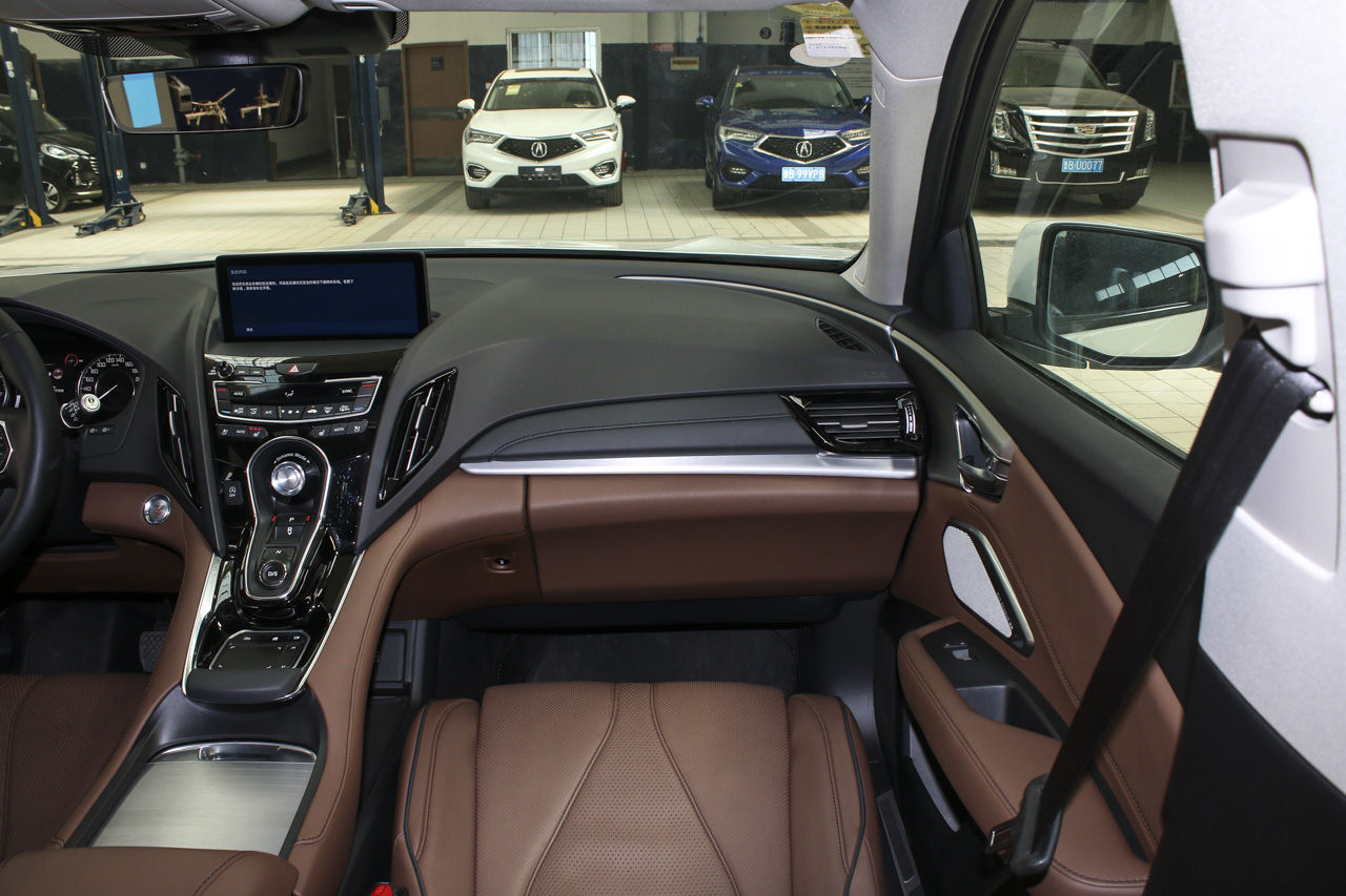 2019款讴歌RDX 2.0T自动钻享版SH-AWD