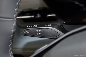 2025款奥迪Q6L e-tron 首发领航版