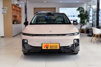 2025款零跑B01 650激光雷达版