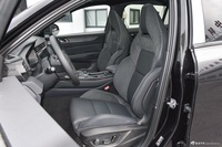 2024款领克01 2.0TD 四驱暗夜版