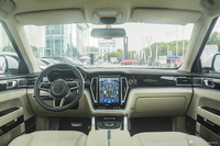 2017款众泰T700 2.0T自动尊贵型