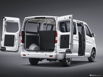 2026款睿行EM80 精英型 7座 对开门 金钟罩50kWh 380km 2C 官图