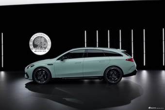 2026款AMG CLA 45 4MATIC+ Shooting Brake