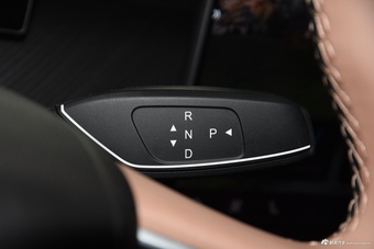 2024款瑞虎8 L 2.0T 两驱尊贵版 7座