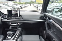 2026款奥迪Q5L 45周年典藏版 40 TFSI 豪华动感型