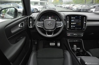 2021款沃尔沃XC40纯电 四驱智雅运动版