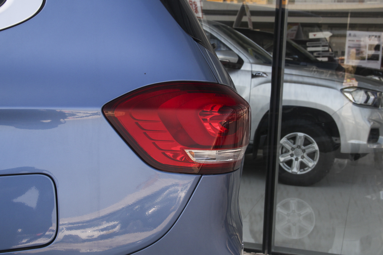 2017上汽大通D90 2.0T自动四驱天狼星