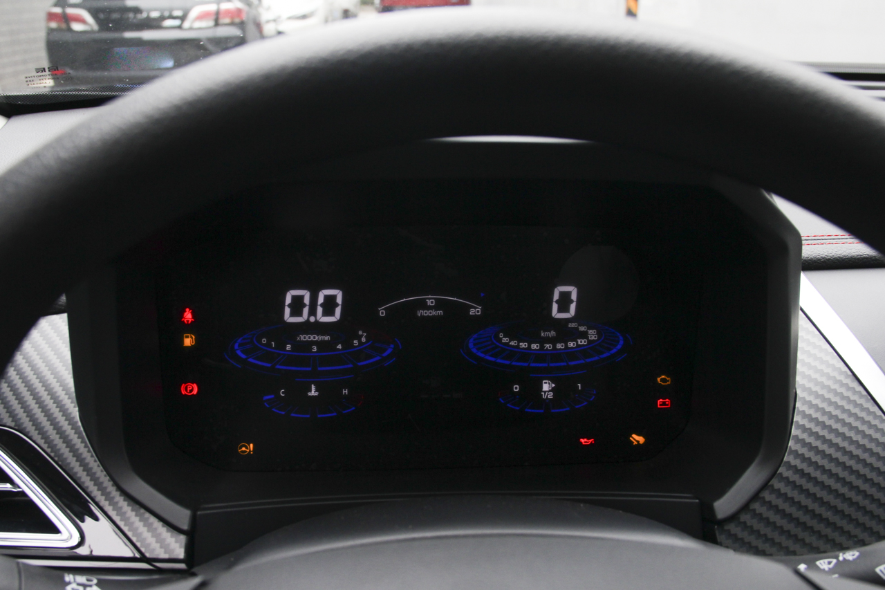 2018款启辰T60 1.6L手动智酷版