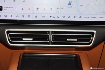 2025款理想L8 Max 智能焕新版