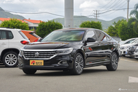 2019款帕萨特2.0T自动豪华版330TSI