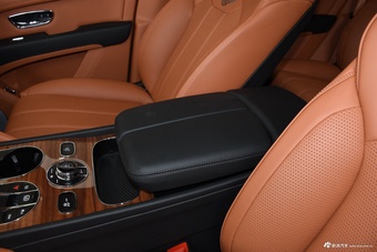 2024款添越 4.0T V8