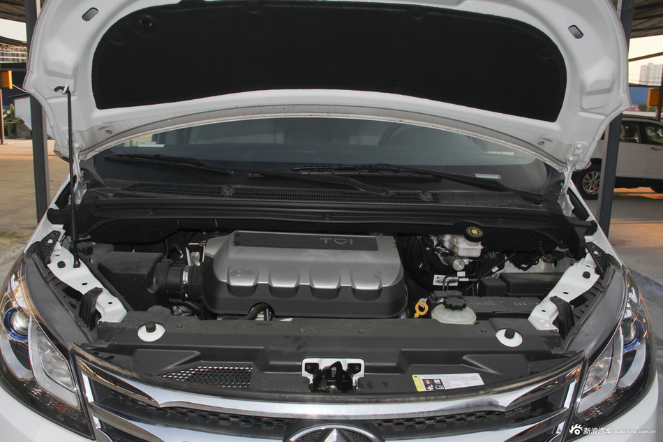 2018款上汽大通G10 PLUS 1.9T手动精英版柴油