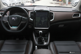 2018款斯威X7 1.5T手动尊贵型7座