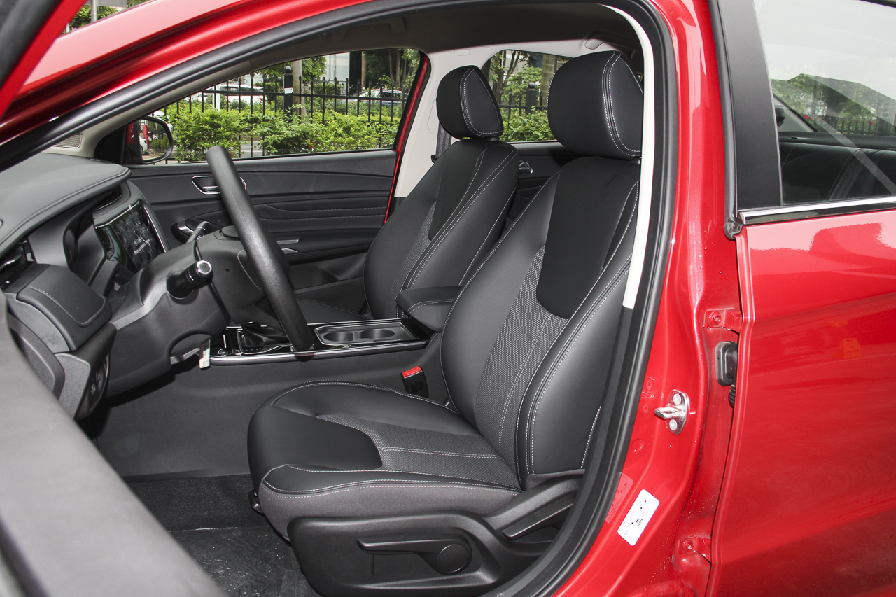 2019款艾瑞泽GX 1.5T自动劲色版国V