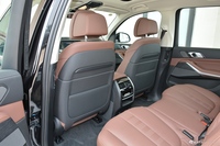 2019款宝马X7 xDrive40i 领先型豪华套装