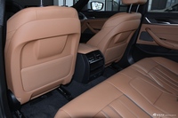 2019款宝马5系改款2.0T自动530Li领先型M运动套装