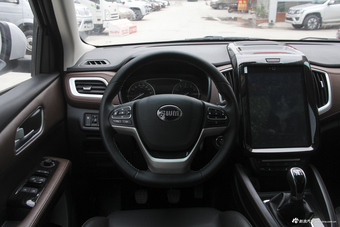 2018款斯威X7 1.5T手动尊贵型7座