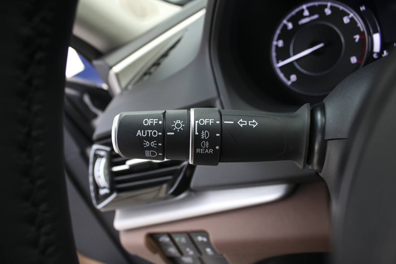 2019款讴歌RDX 2.0T自动钻享版SH-AWD