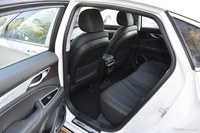  2020款博瑞MHEV耀享版