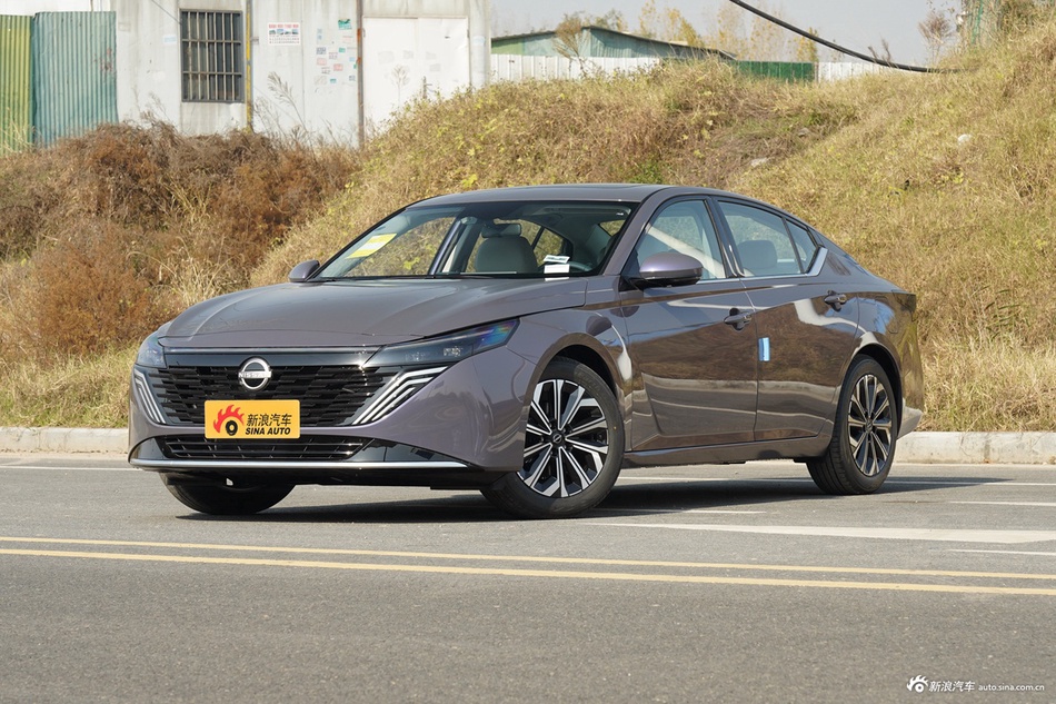 2026款天籁 鸿蒙座舱 2.0L 超舒适版