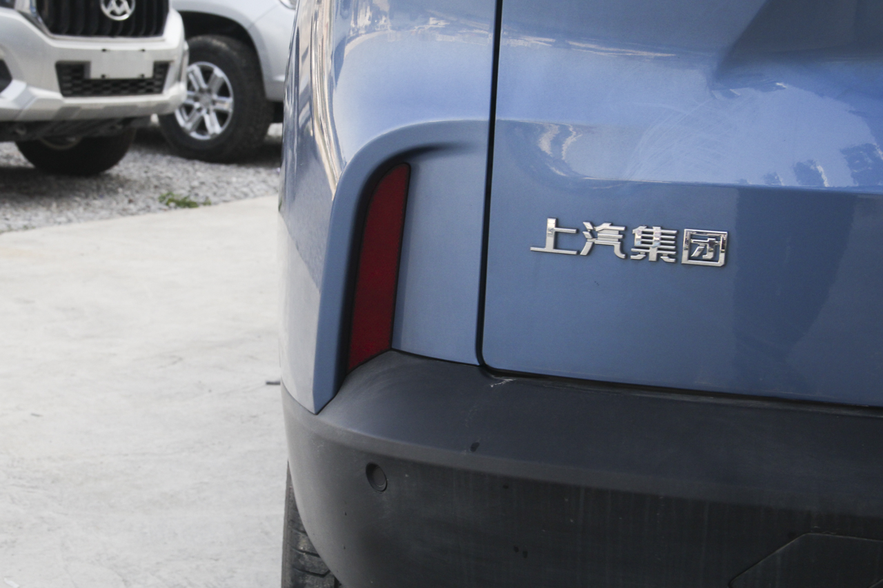 2017上汽大通D90 2.0T自动四驱天狼星