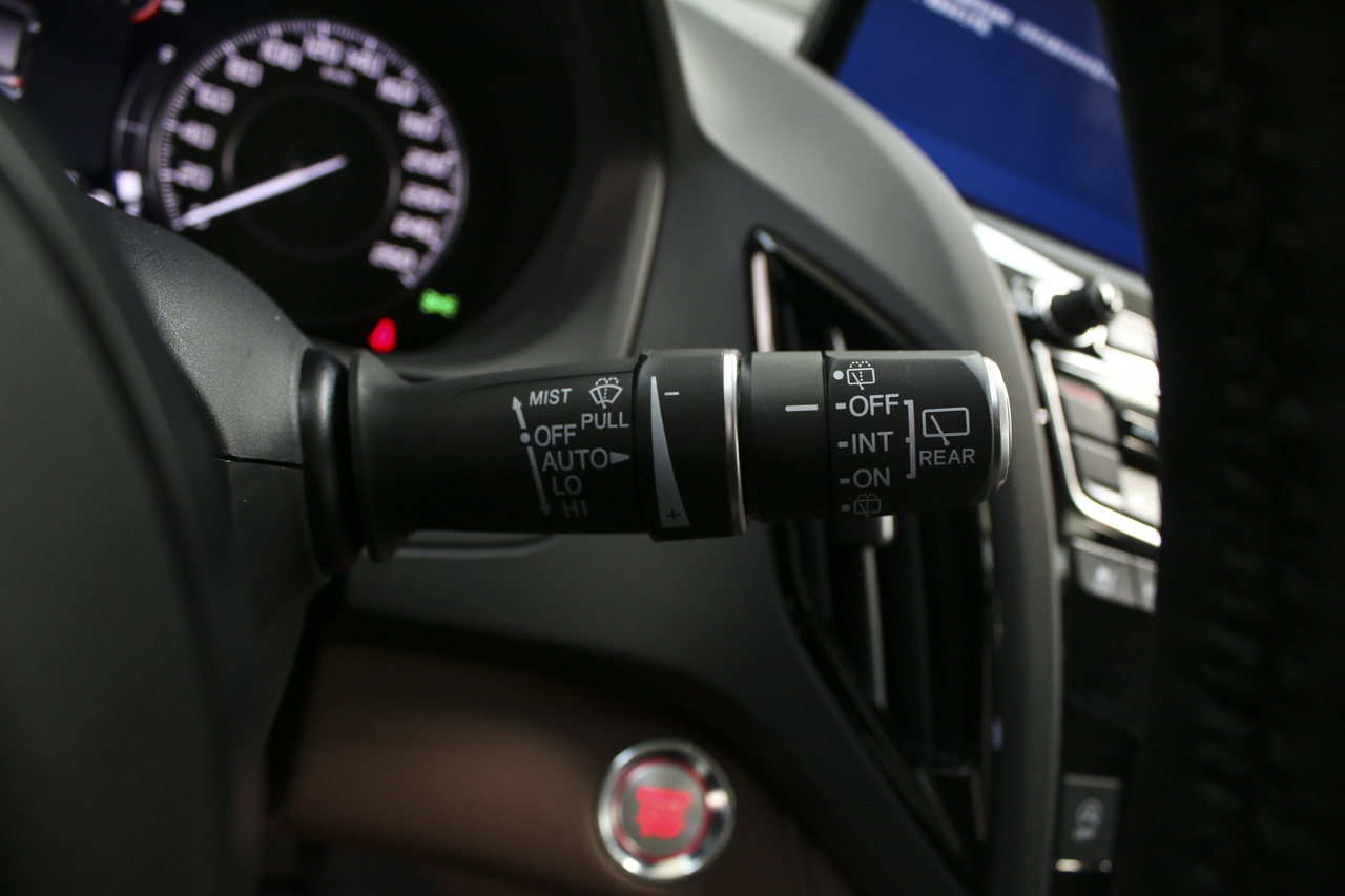 2019款讴歌RDX 2.0T自动钻享版SH-AWD