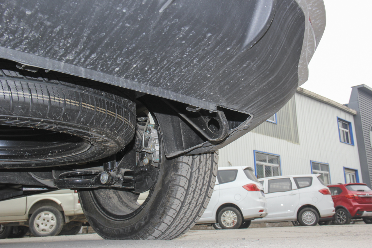 2018款君马SEEK 5（赛克5）1.5T手动领尚版