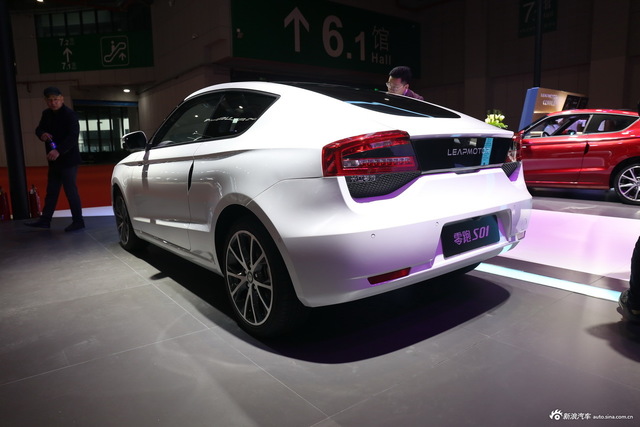 零跑S01新能源