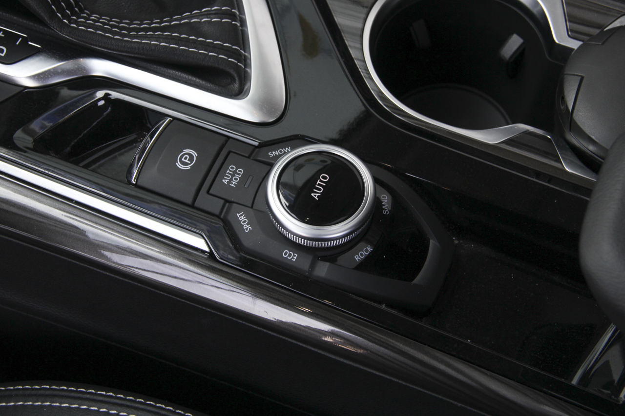 2017上汽大通D90 2.0T自动四驱天狼星